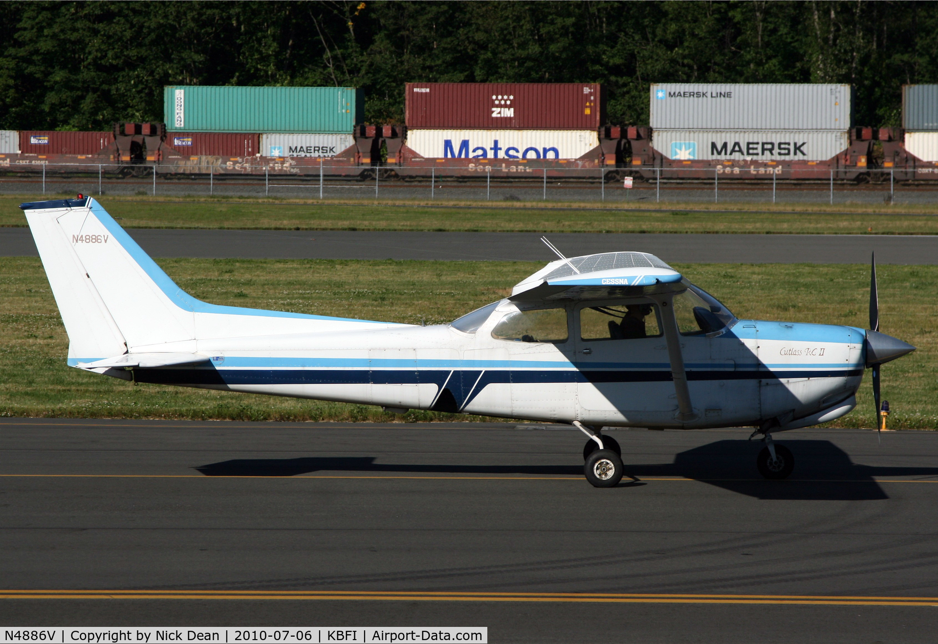 N4886V, 1980 Cessna 172RG Cutlass RG C/N 172RG0409, KBFI