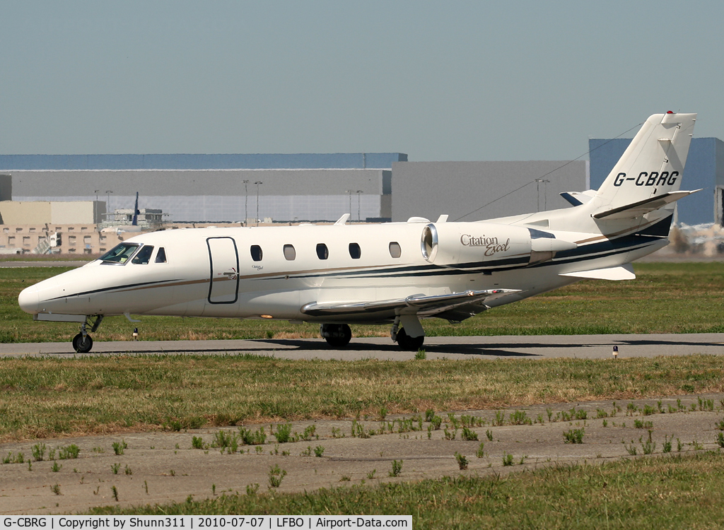 G-CBRG, 2002 Cessna 560 Citation Excel C/N 560-5266, Taxiing holding point rwy 32R for departure...