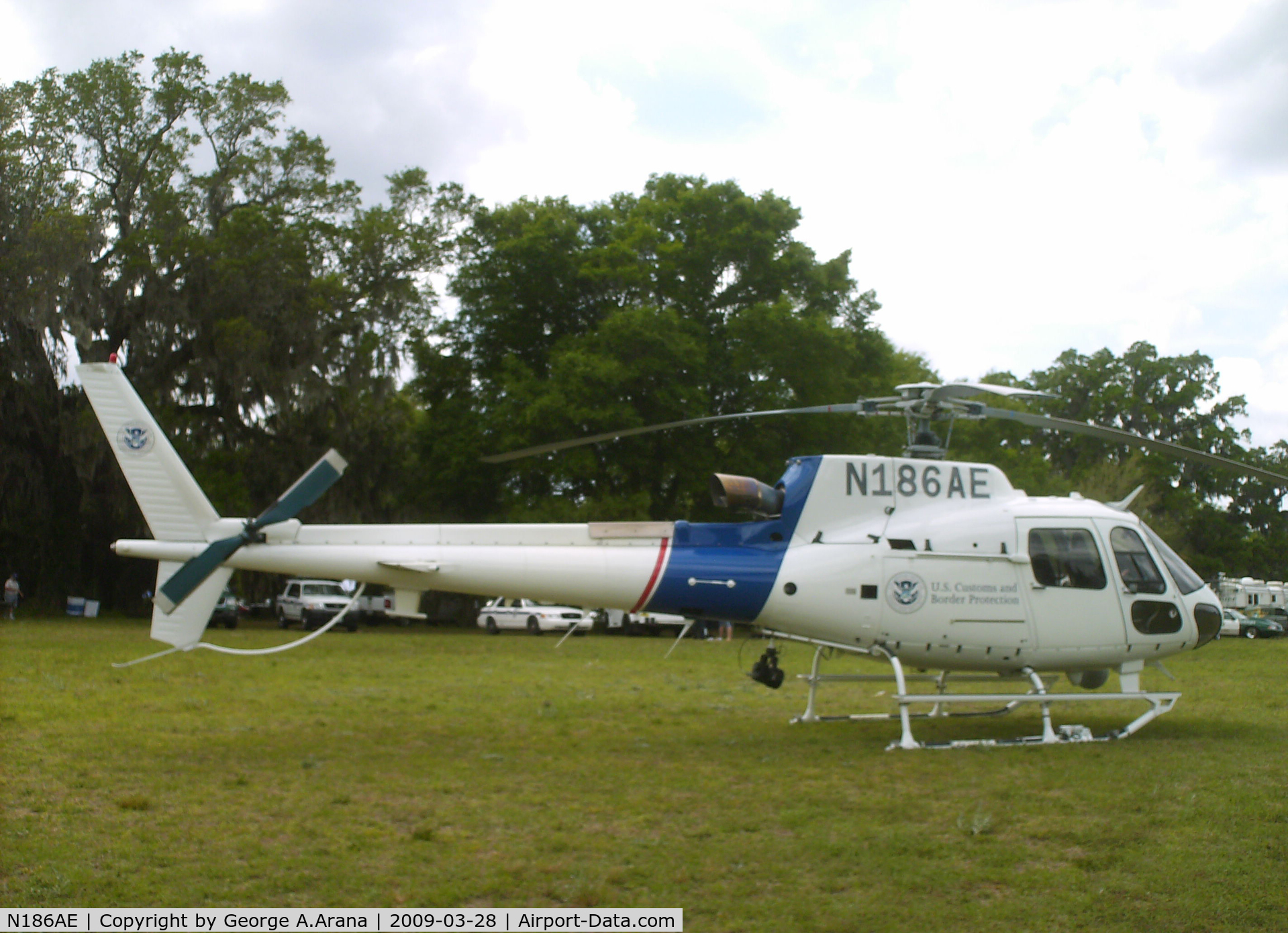 N186AE, 2004 Eurocopter AS-350B-3 Ecureuil Ecureuil C/N 3872, Starboard view