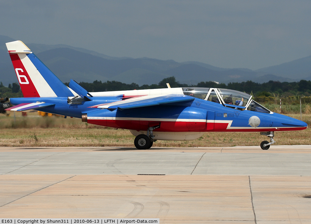 E163, Dassault-Dornier Alpha Jet E C/N E163, Coming back from show during LFTH Open Day 2010...