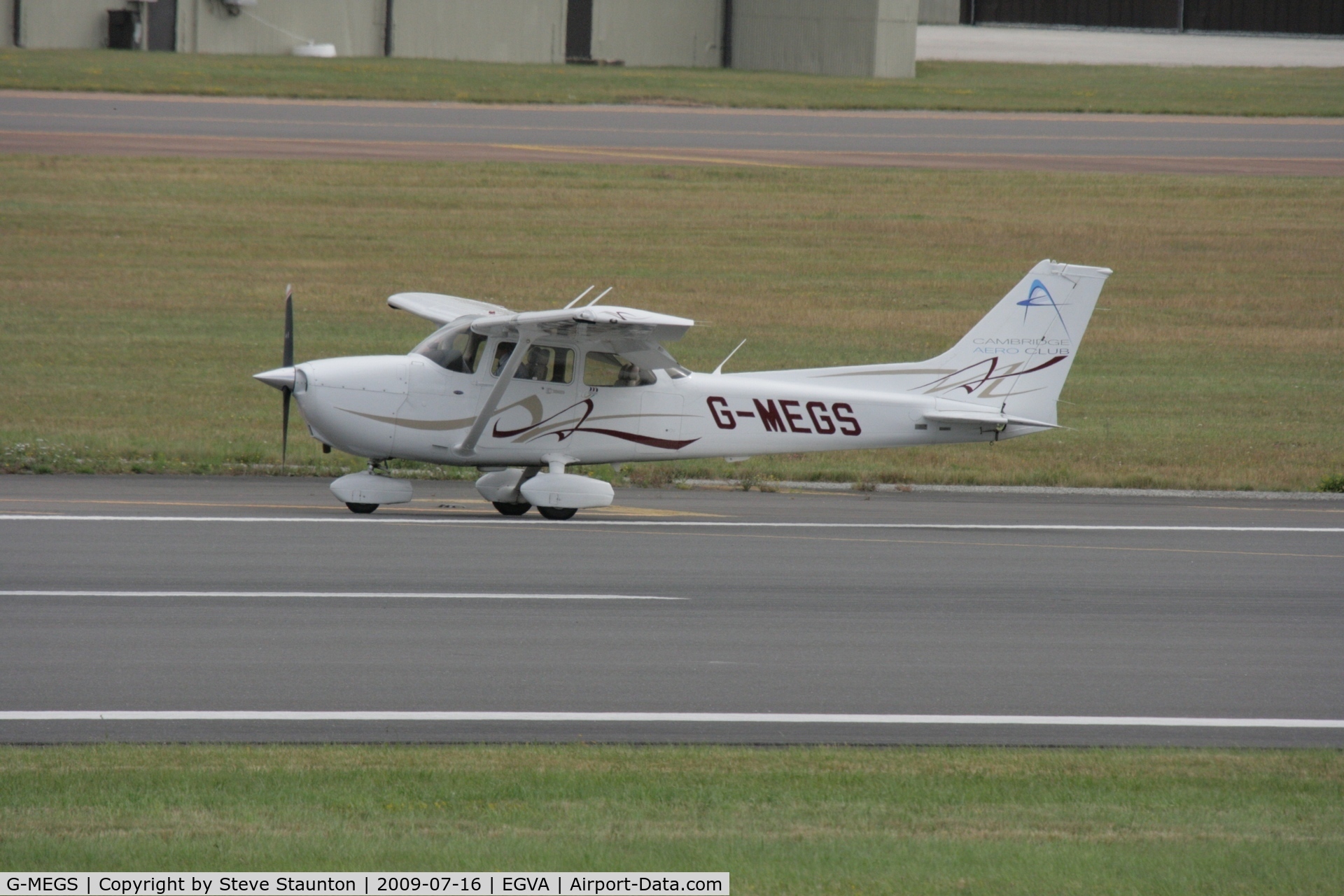 G-MEGS, 2008 Cessna 172S Skyhawk C/N 172S10723, Taken at the Royal International Air Tattoo 2009