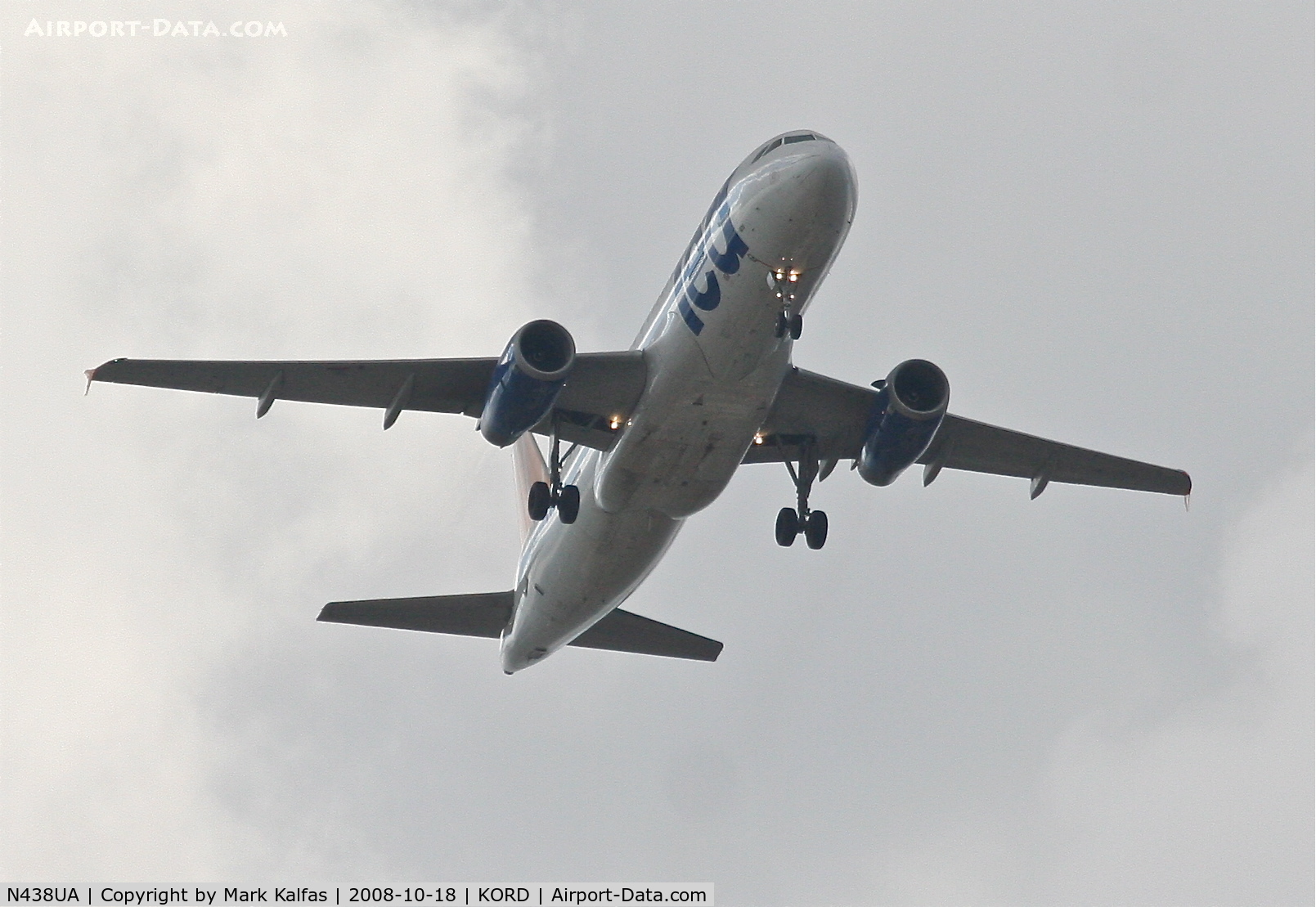 N438UA, 1997 Airbus A320-232 C/N 678, United/TED Airbus A320-232, N439UA 22R approach KORD.
