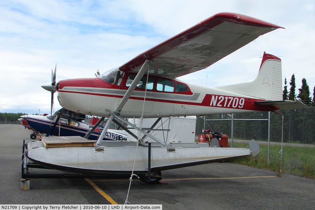 N21709, 1976 Cessna A185F Skywagon 185 C/N 18503064, 1976 Cessna A185F, c/n: 18503064 at Lake Hood