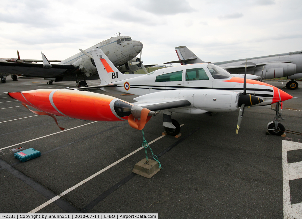 F-ZJBI, 1973 Cessna 310Q C/N 310Q0693, Preserved at the Old Wings Association...