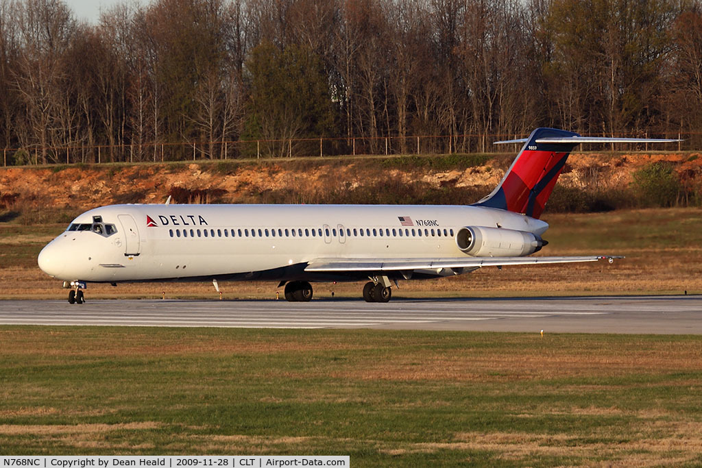 N768NC, 1977 McDonnell Douglas DC-9-51 C/N 47729, Delta Air Lines N768NC taxiing onto RWY 18C for departure.