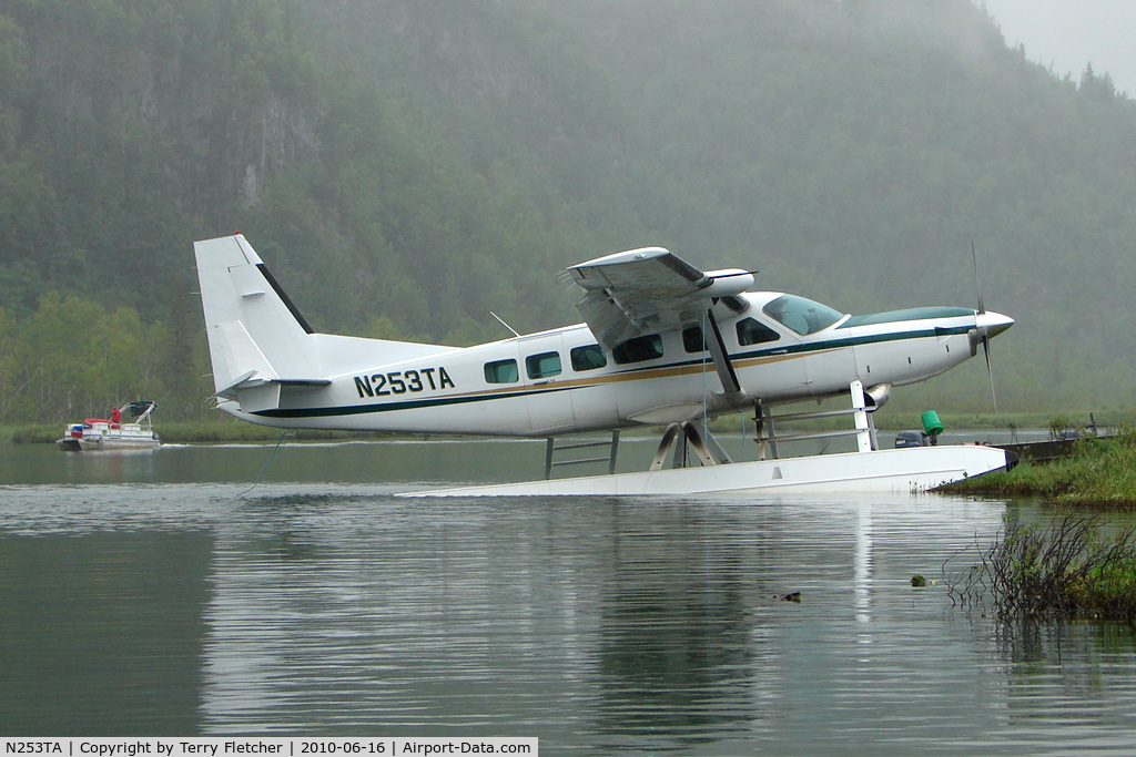 N253TA, 1992 Cessna 208 C/N 20800222, 1992 Cessna 208, c/n: 20800222 of Talon Air on a fishing charter on the Katmai Peninsula