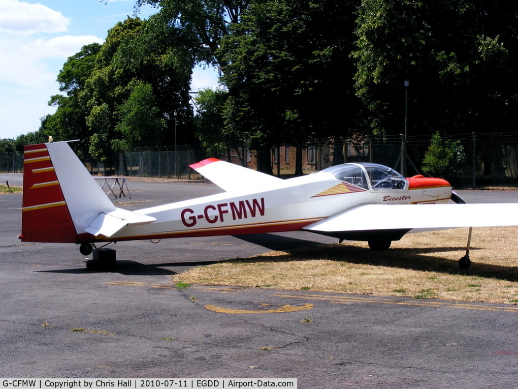 G-CFMW, 1985 Scheibe SF-25C Falke C/N 44378, Scheibe SF-25C Falke, Windrushers Gliding Club