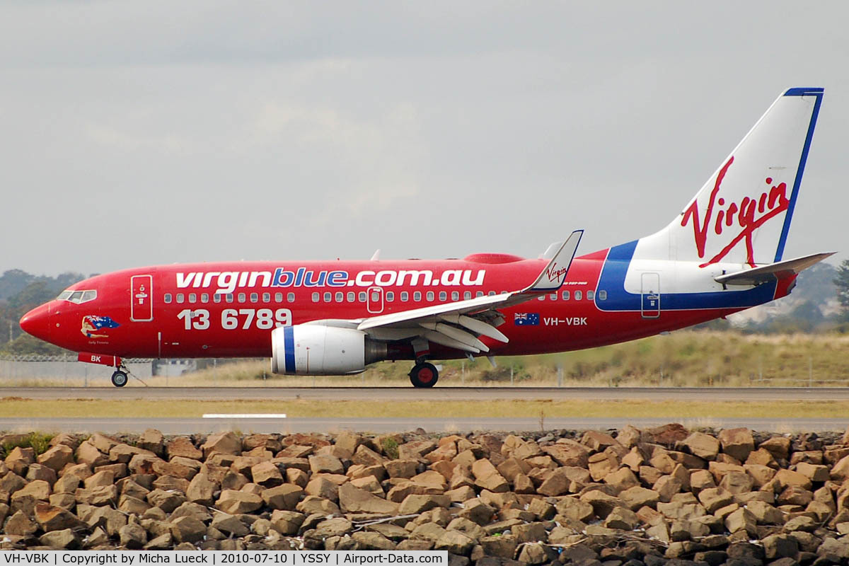 VH-VBK, 2002 Boeing 737-7Q8 C/N 30648, At Sydney