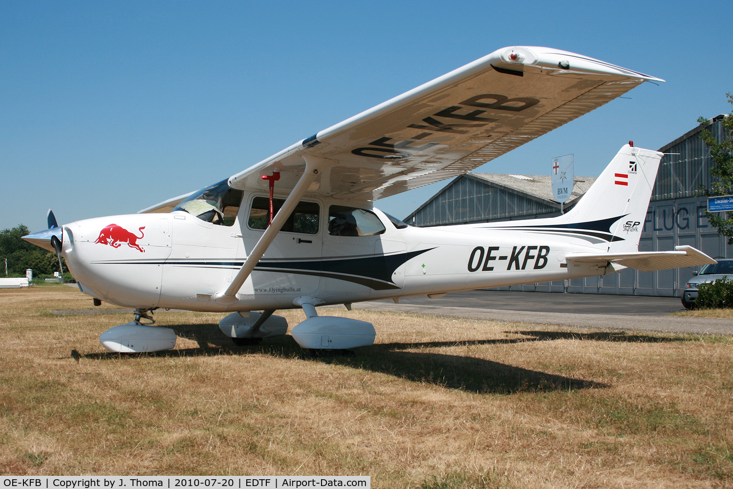 OE-KFB, 2004 Cessna 172S C/N 172S9584, Cessna 172S Skyhawk SP