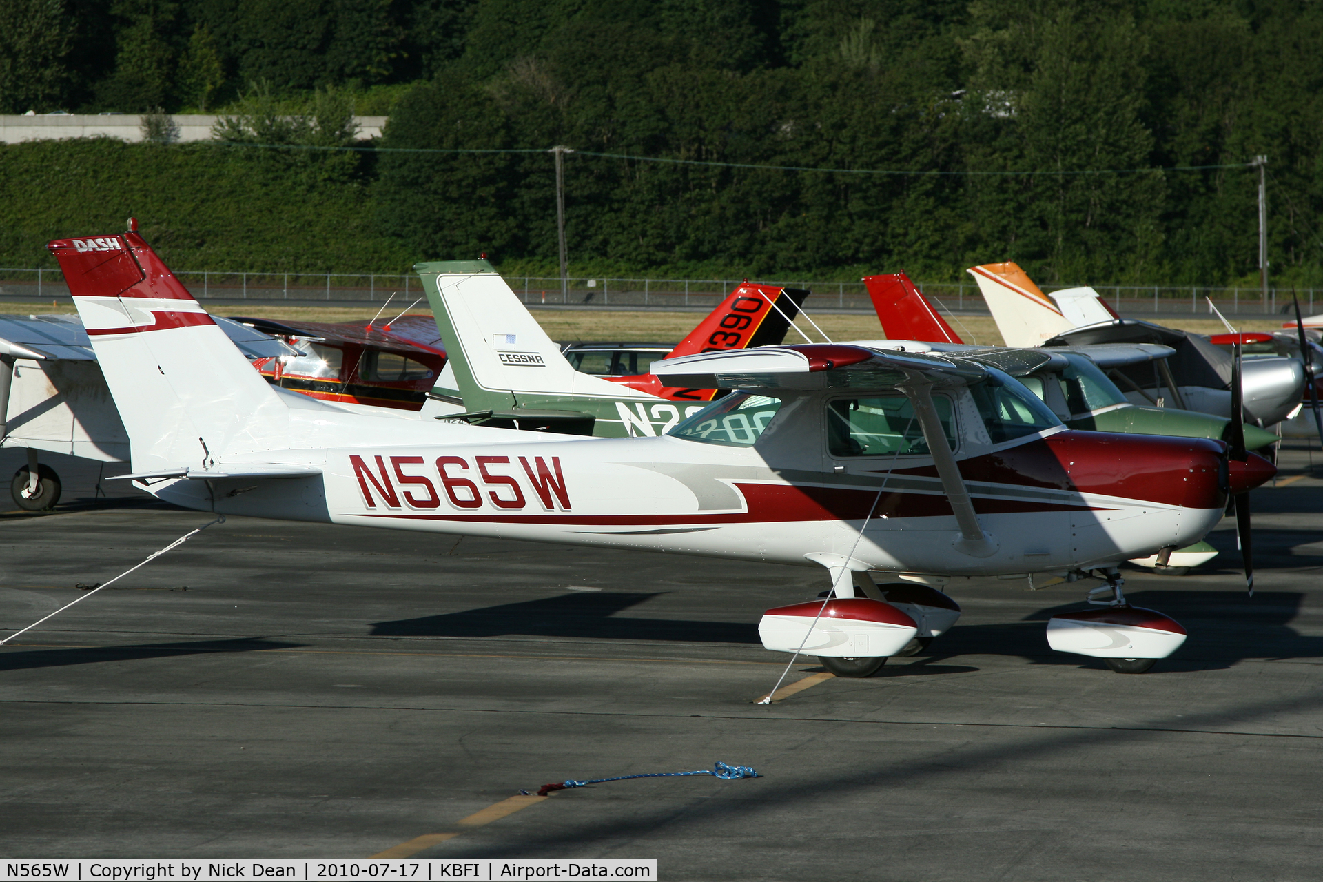 N565W, 1978 Cessna 152 C/N 15281812, KBFI