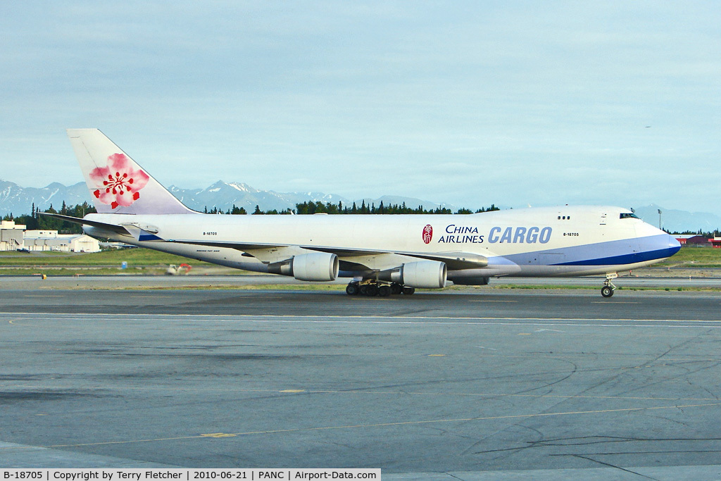 B-18705, 2001 Boeing 747-409F/SCD C/N 30762, China Airlines Cargo Boeing 747-409F (SCD), c/n: 30762 at Anchorage