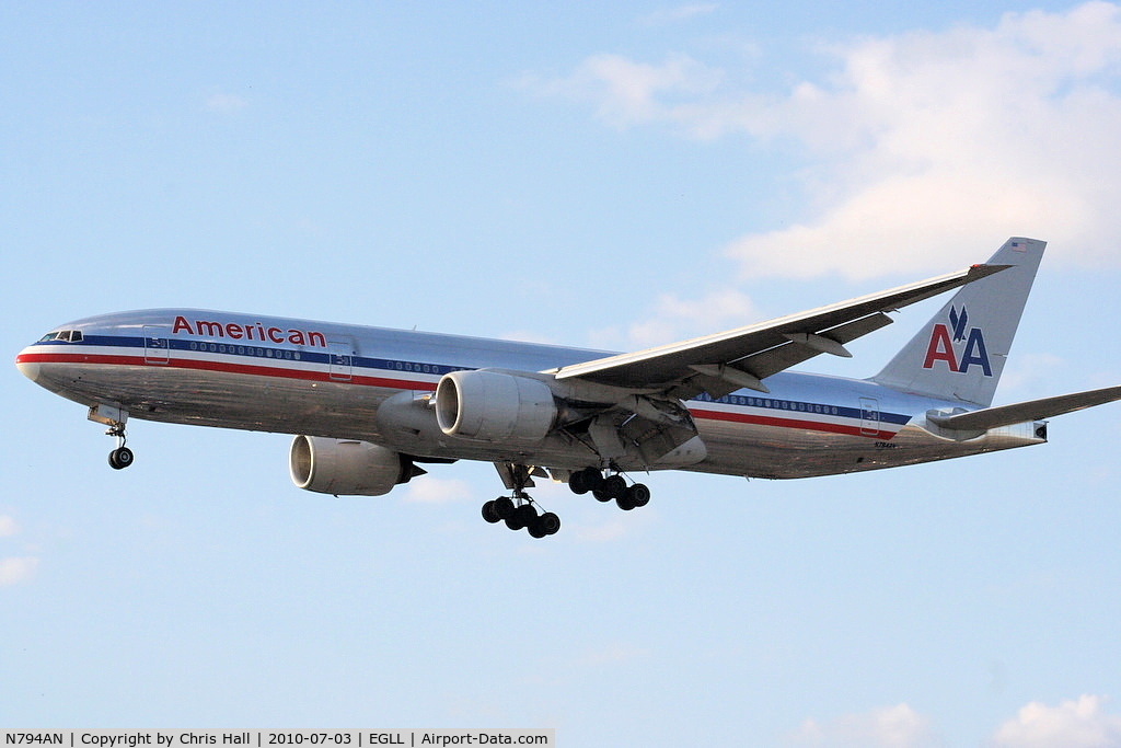 N794AN, 2000 Boeing 777-223 C/N 30256, American Airlines