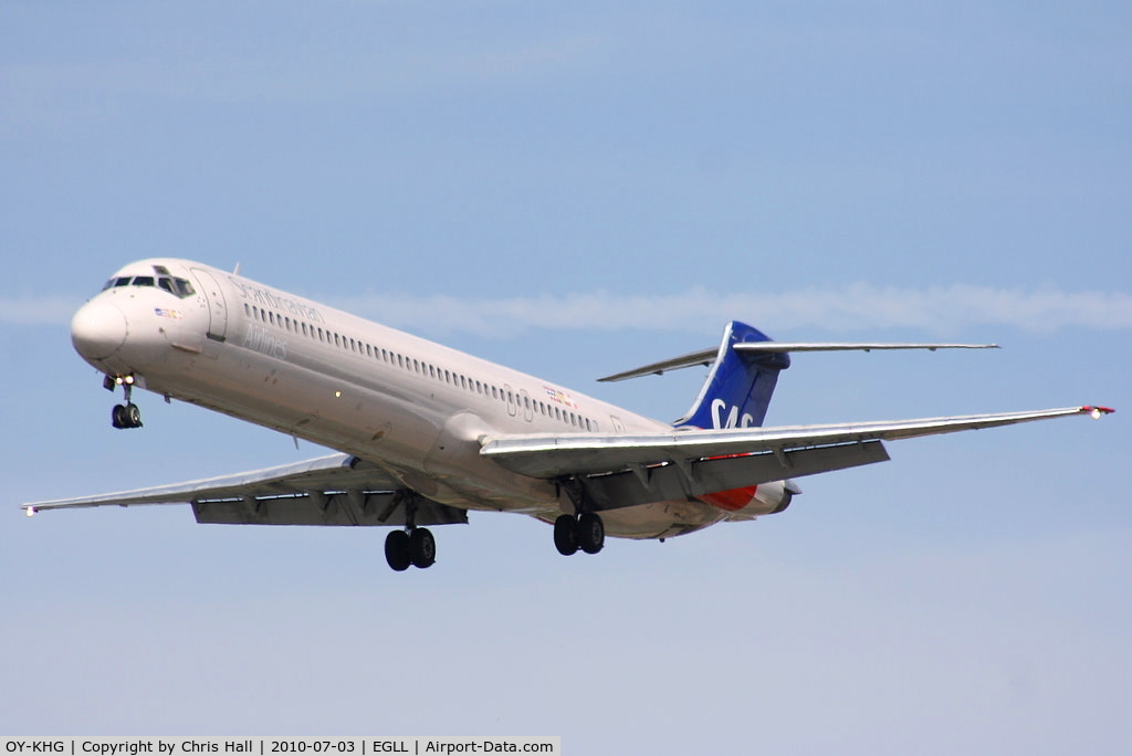 OY-KHG, 1988 McDonnell Douglas MD-82 (DC-9-82) C/N 49613, Scandinavian