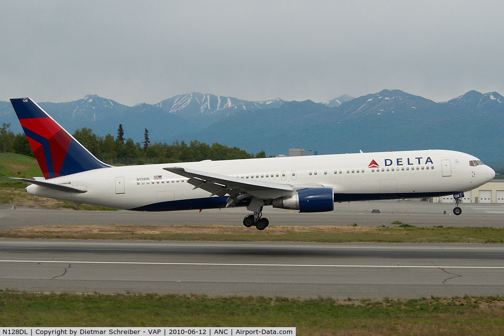 N128DL, 1988 Boeing 767-332 C/N 24078, Delta Airlines Boeing 767-300