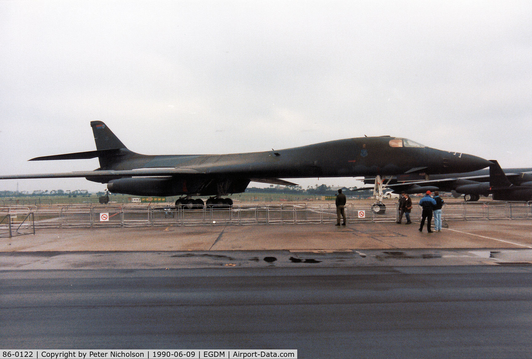 86-0122, 1986 Rockwell B-1B Lancer C/N 82, B-1B Lancer named Excalibur, callsign Norse 43 of 319th Bomb Wing at Grand Forks AFB on display at the 1990 Boscombe Down Battle of Britain 50th Anniversary Airshow.