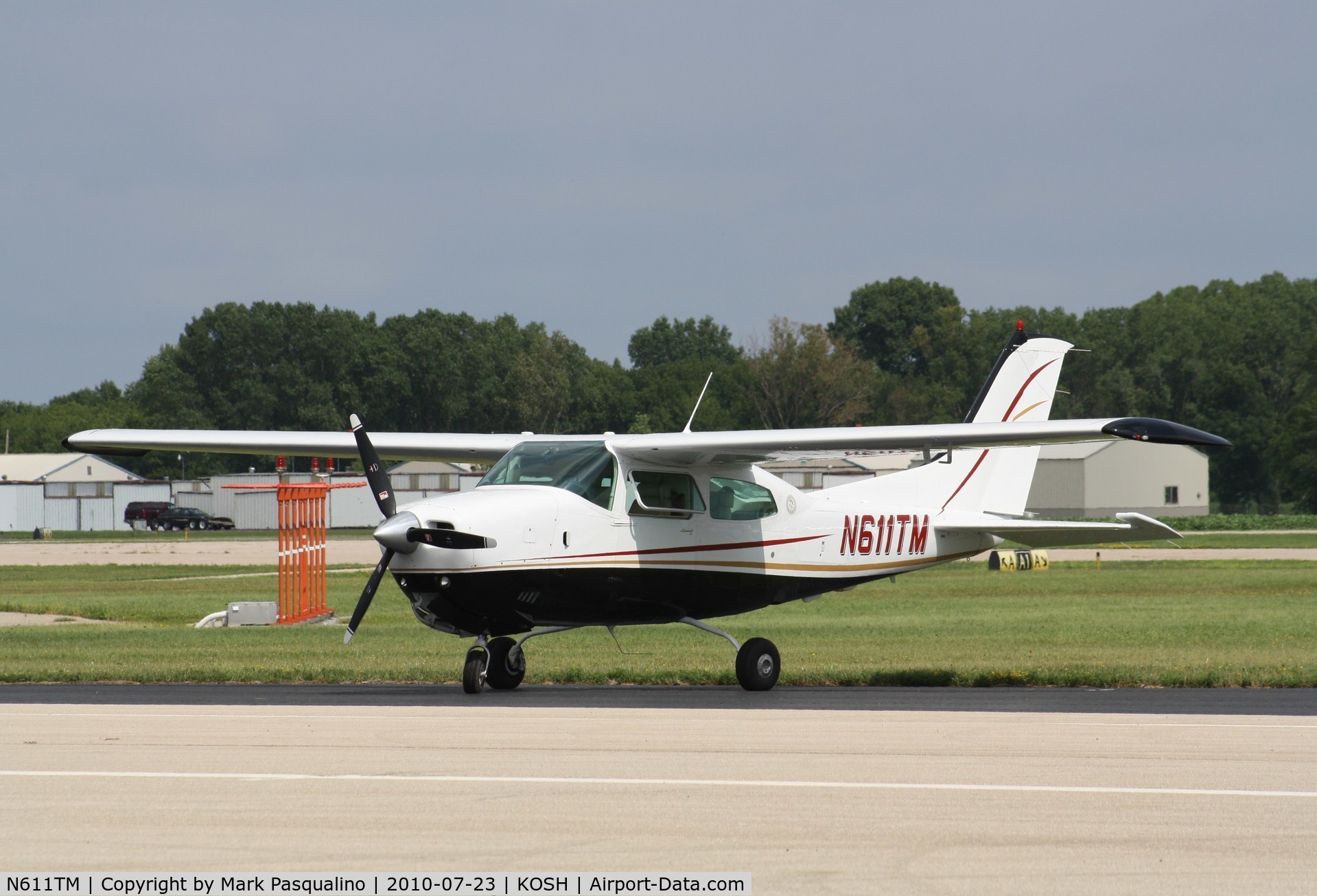 N611TM, Cessna 210N Centurion C/N 21063037, Cessna 210H