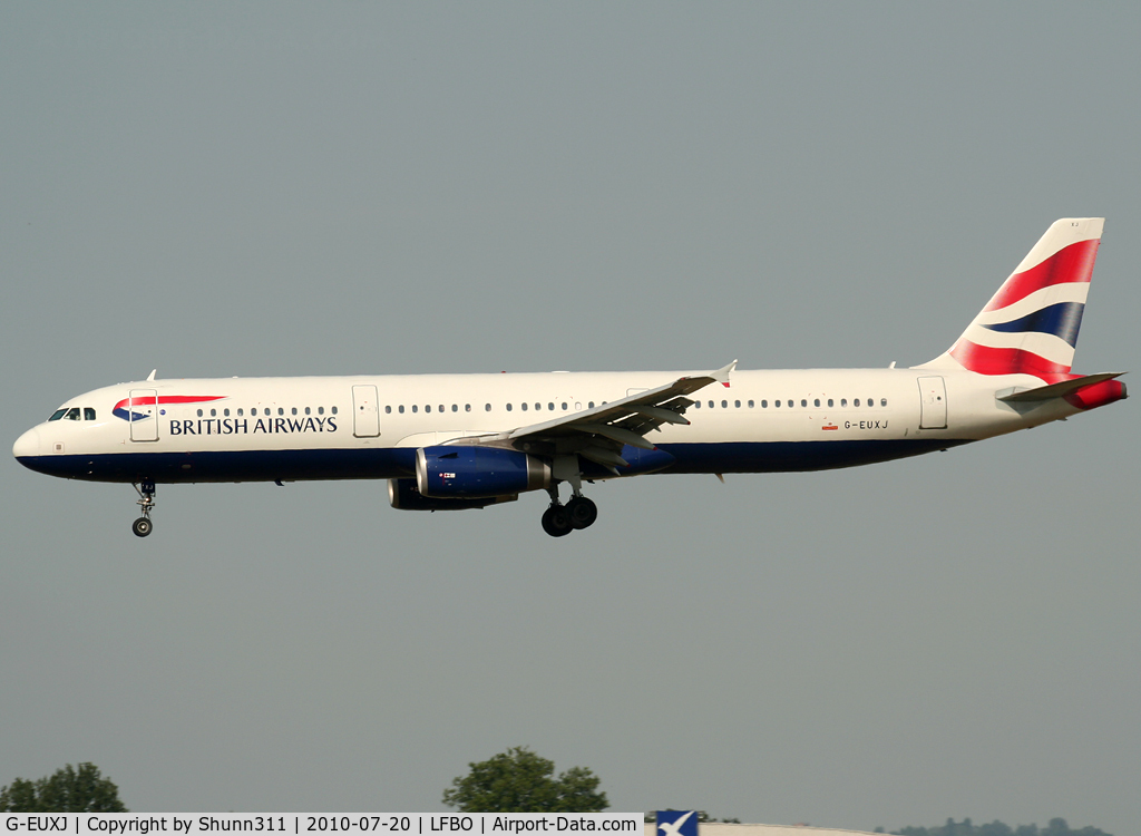 G-EUXJ, 2007 Airbus A321-231 C/N 3081, Landing rwy 32R