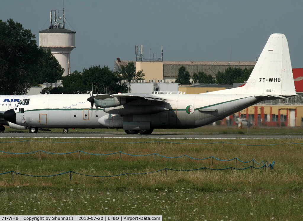 7T-WHB, 1990 Lockheed C-130H-30 Hercules C/N 382-5224, Ready for take off rwy 32R...