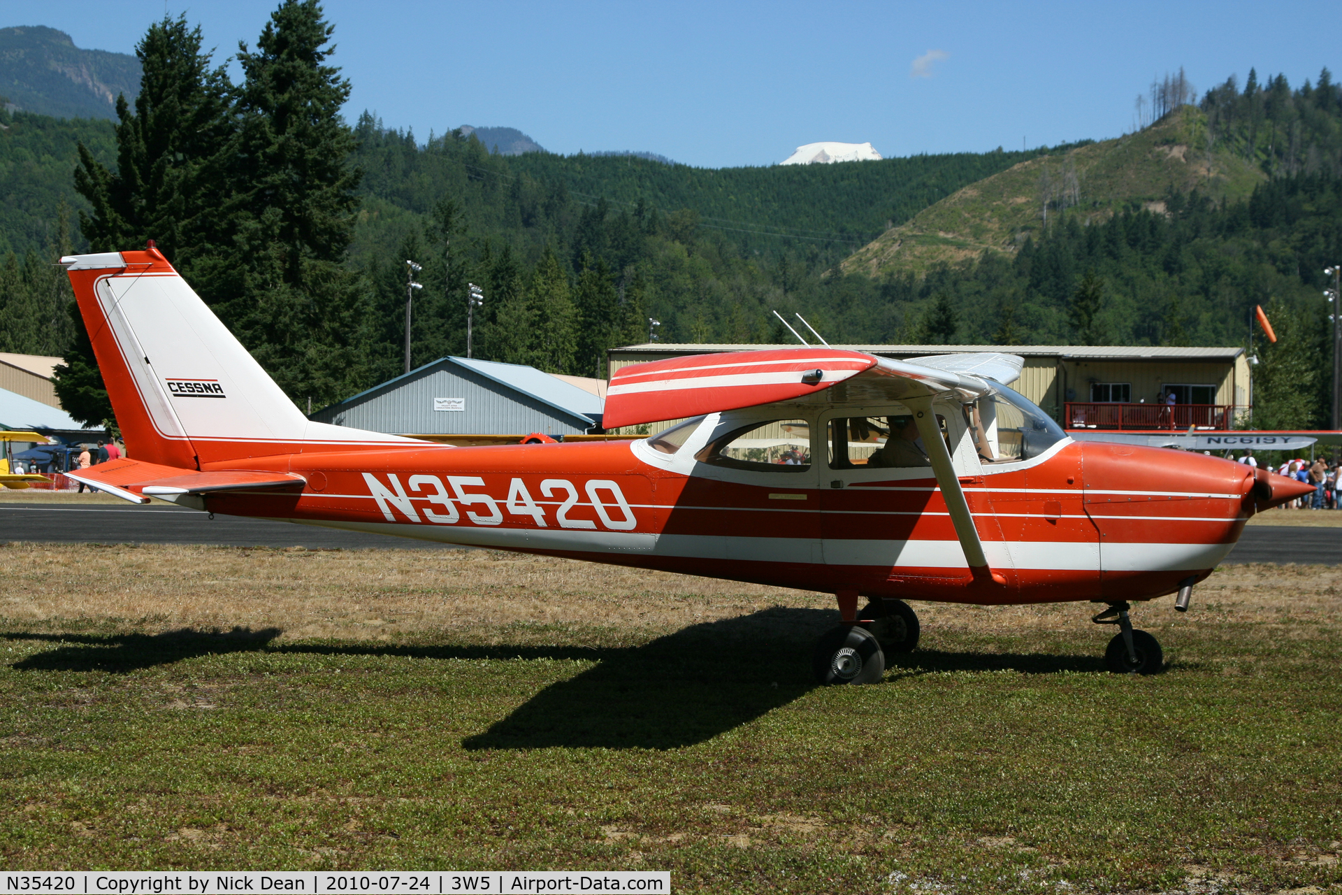 N35420, 1968 Cessna 172I C/N 17256759, 3W5