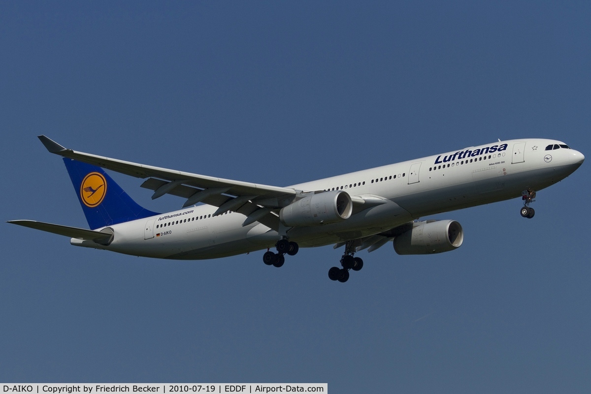 D-AIKO, 2009 Airbus A330-343X C/N 989, on final RW07R