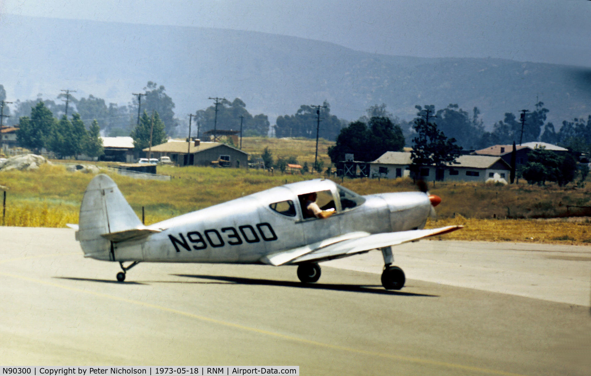 N90300, 1946 Globe GC-1B Swift C/N 314, Globe GC-1B Swift taxying at Ramona in May 1973.
