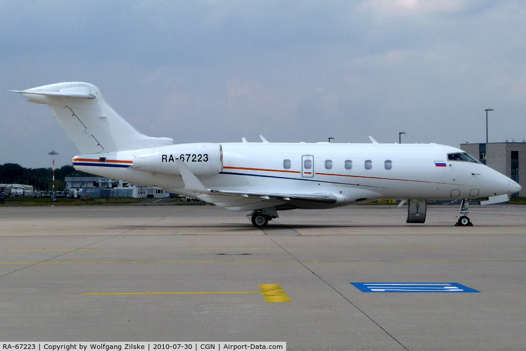 RA-67223, 2007 Bombardier Challenger 300 (BD-100-1A10) C/N 20172, visitor