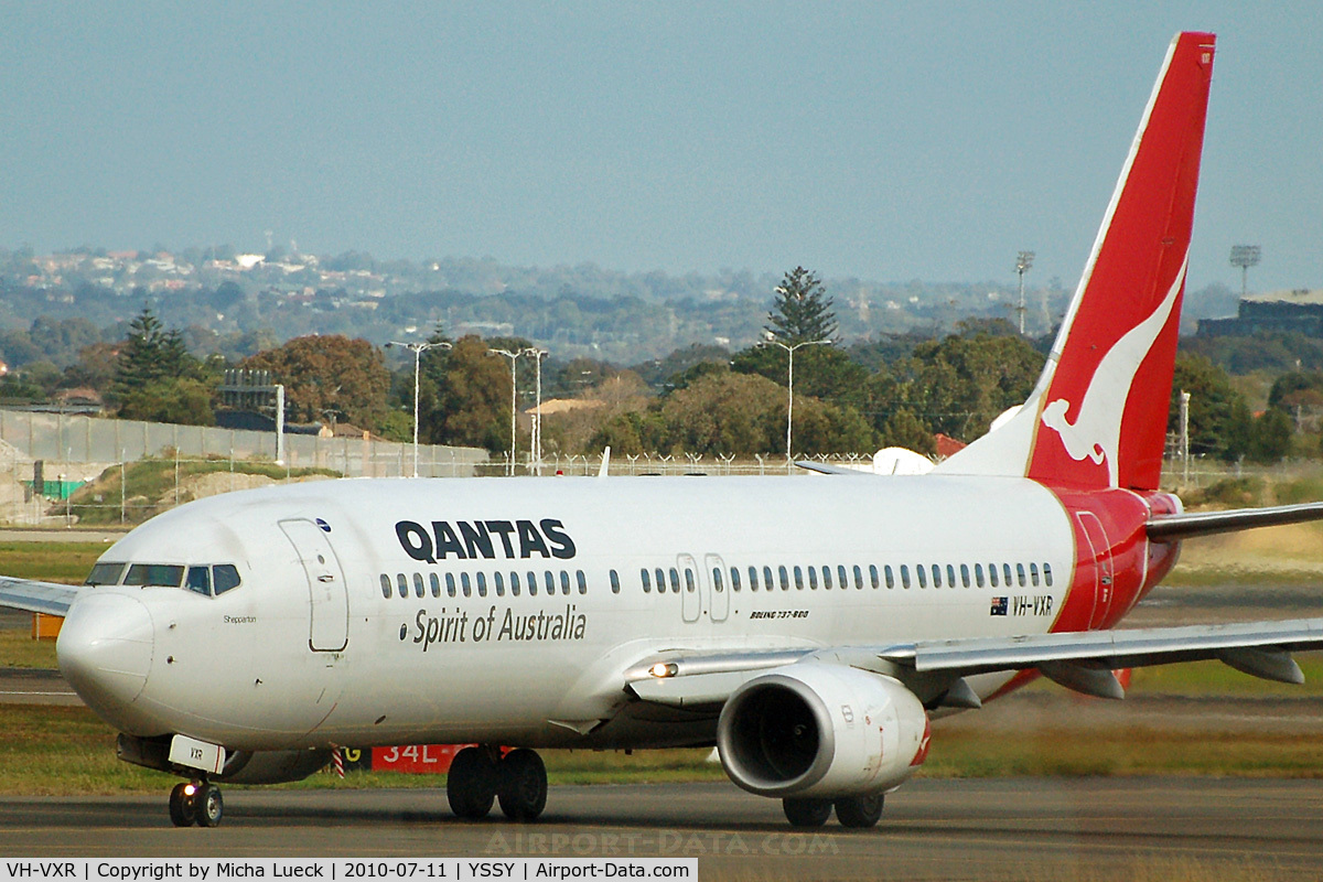 VH-VXR, 2003 Boeing 737-838 C/N 33724, At Sydney