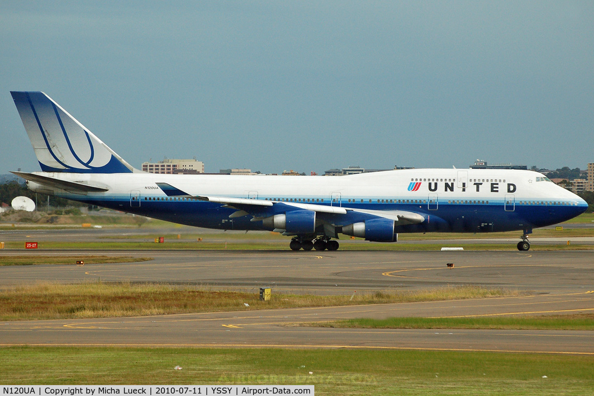 N120UA, 1999 Boeing 747-422 C/N 29166, At Sydney