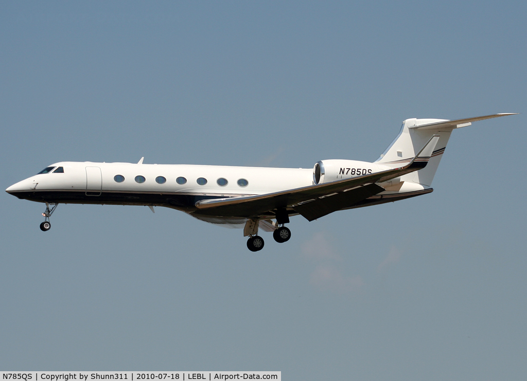 N785QS, 2007 Gulfstream Aerospace GV-SP (G550) C/N 5157, Landing rwy 25R