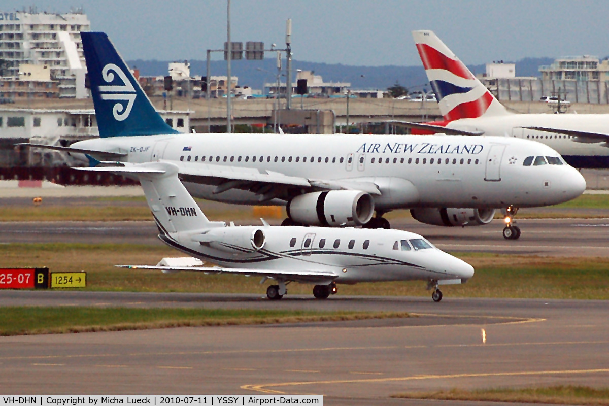 VH-DHN, 1993 Cessna 650 Citation VII C/N 650-7011, At Sydney