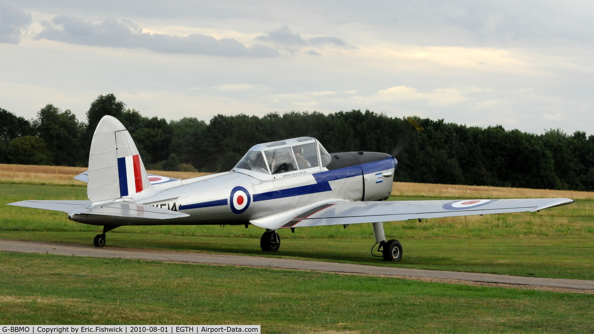 G-BBMO, 1952 De Havilland DHC-1 Chipmunk T.10 C/N C1/0550, WK514 departing Shuttleworth Military Pagent Air Display August 2010