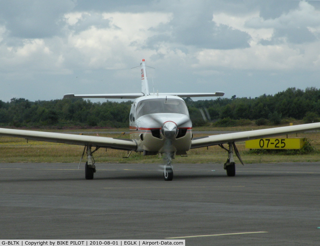 G-BLTK, 1976 Rockwell Commander 112TC C/N 13106, RESIDENT COMMANDER LEAVING THE RUN UP AREA