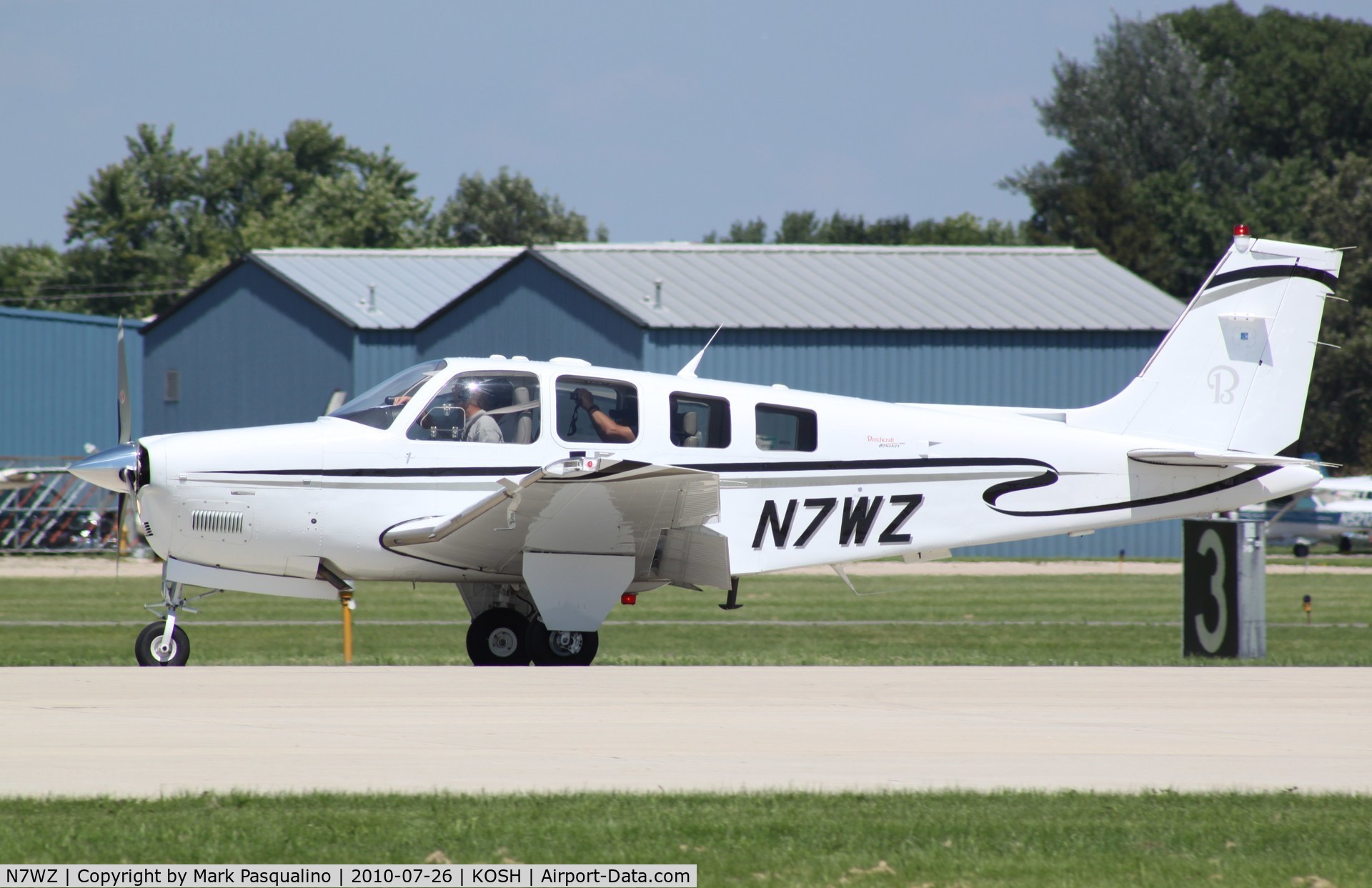 N7WZ, 2005 Raytheon Aircraft Company G36 C/N E-3637, Beech G36