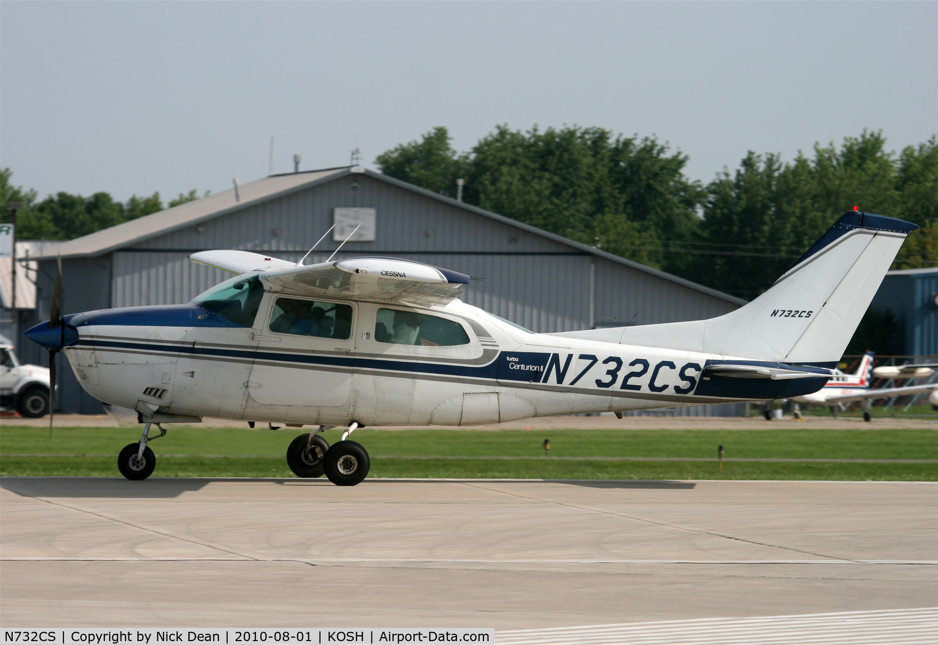 N732CS, 1976 Cessna T210L Turbo Centurion C/N 21061415, KOSH