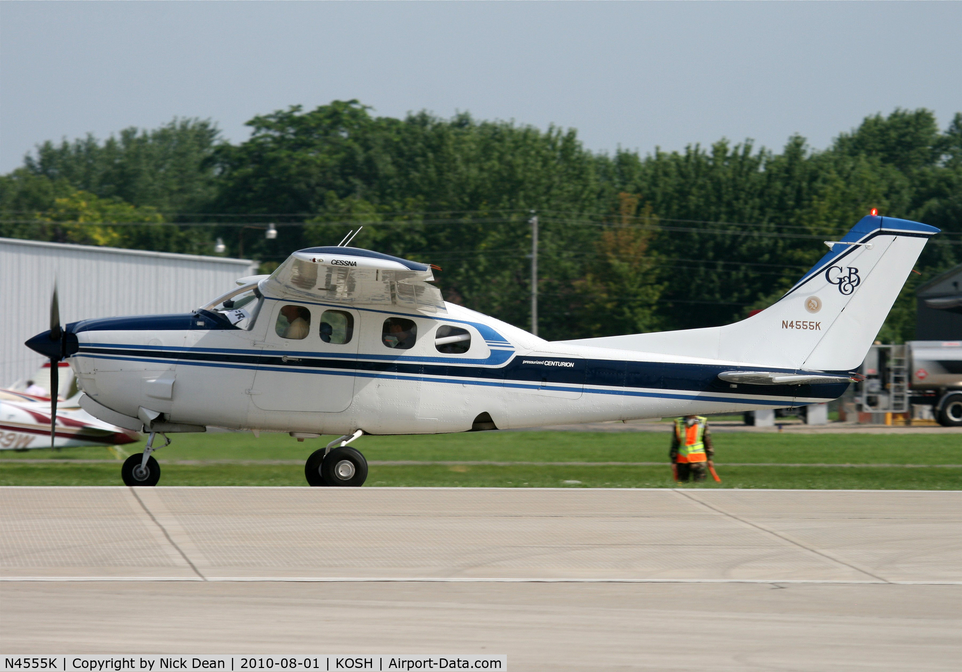 N4555K, 1979 Cessna P210N Pressurised Centurion C/N P21000217, KOSH