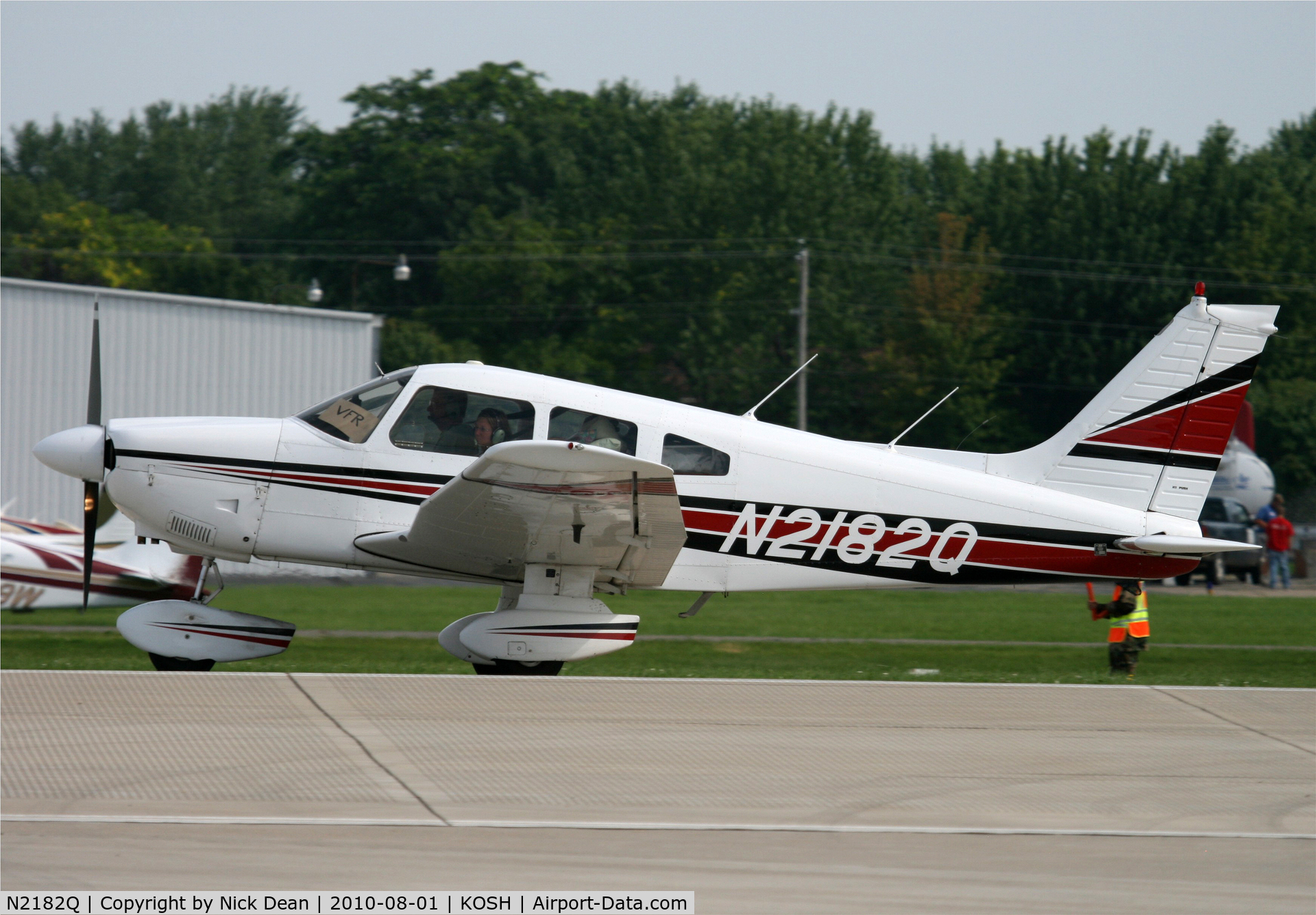 N2182Q, 1979 Piper PA-28-181 Archer C/N 28-7990297, KOSH