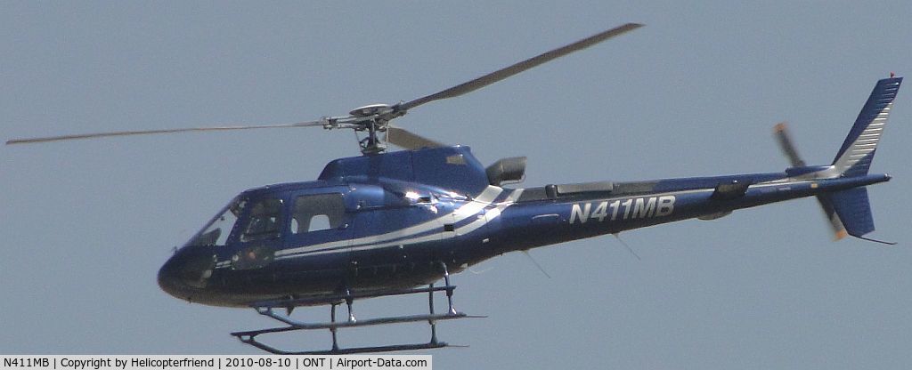 N411MB, 2000 Eurocopter AS-350B-3 Ecureuil Ecureuil C/N 3309, Making a flyby to runway 26R before heading towards Chino (CNO)