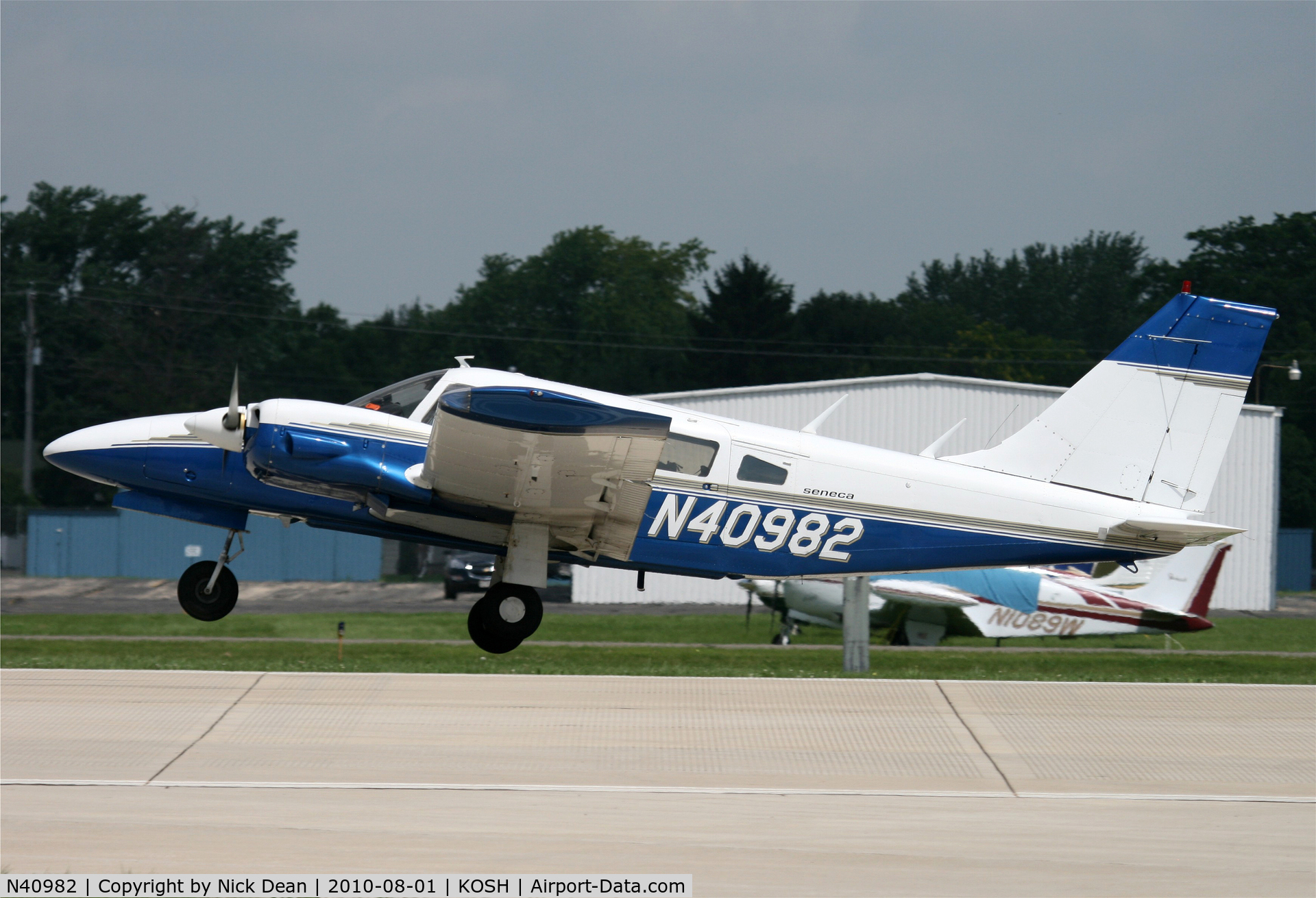 N40982, 1974 Piper PA-34-200 Seneca C/N 34-7450095, KOSH