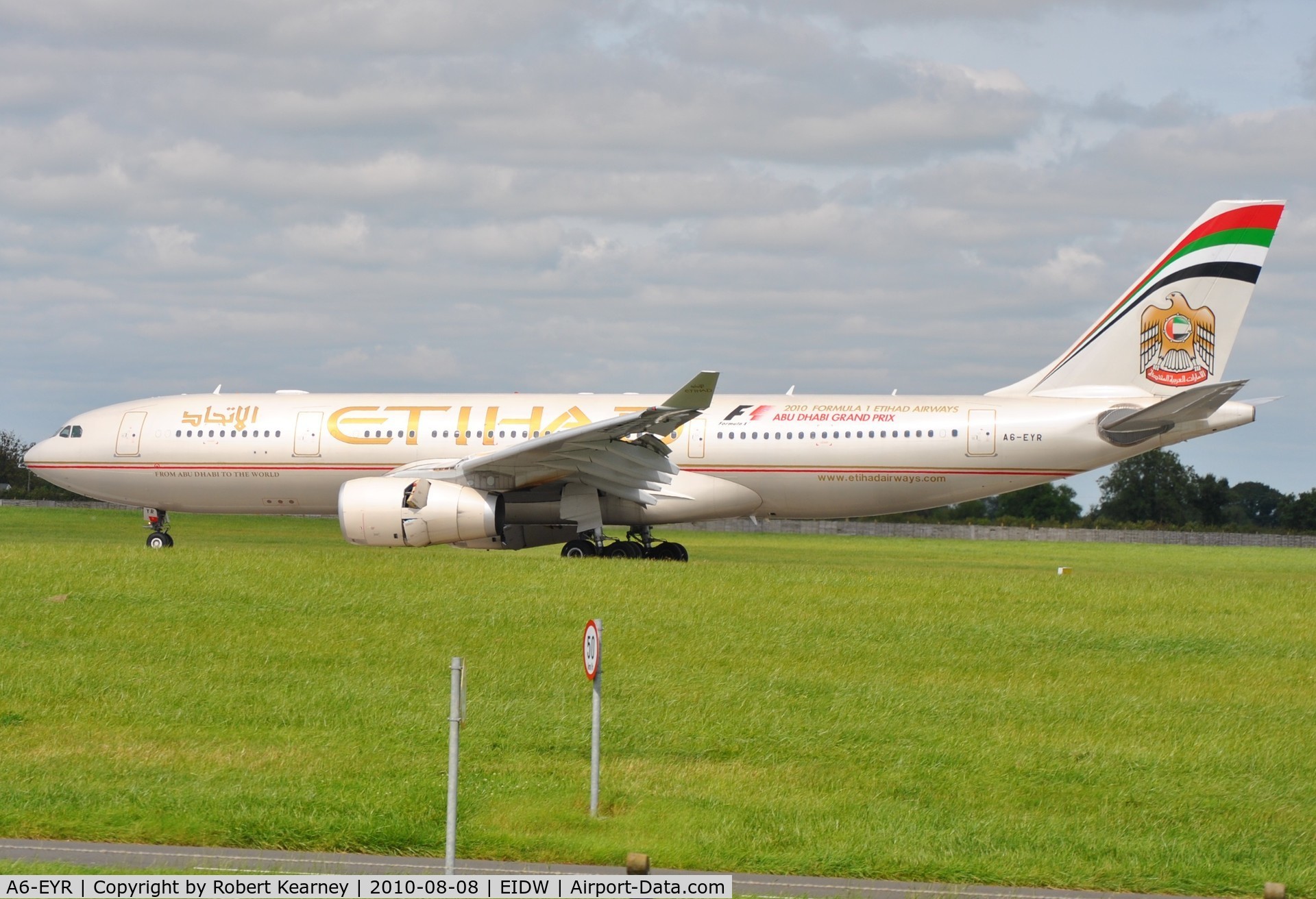 A6-EYR, 2008 Airbus A330-243 C/N 975, Etihad coming to a stop on r/w 28