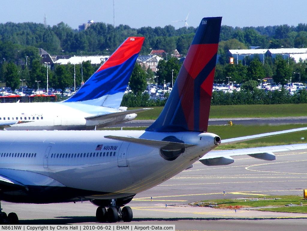 N861NW, 2006 Airbus A330-223 C/N 0796, Two different Delta Airlines tails