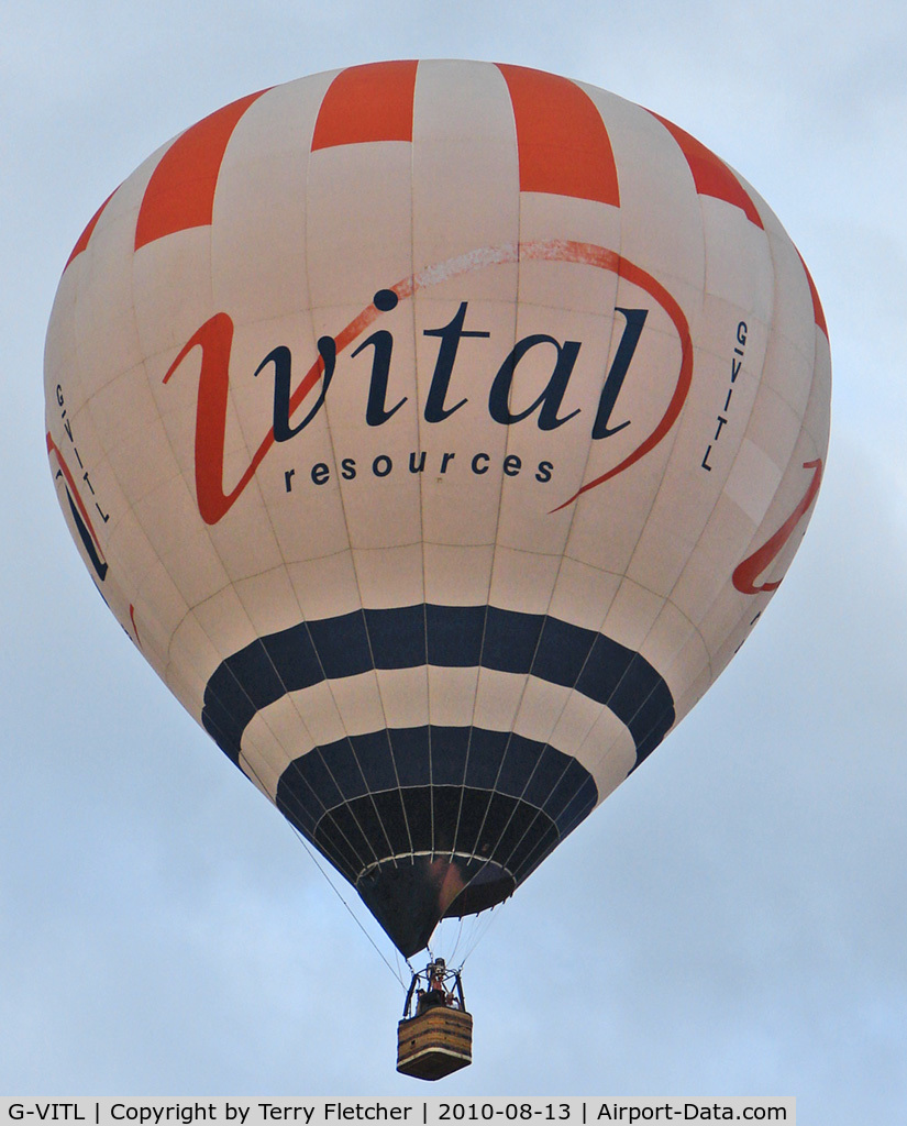 G-VITL, 2000 Lindstrand Balloons Ltd LBL 105A C/N 720, 2000 Lindstrand Balloons Ltd LBL 105A, c/n: 720 at 2010 Bristol Balloon Fiesta