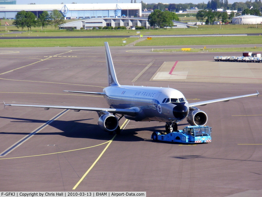 F-GFKJ, 1989 Airbus A320-211 C/N 0063, Air France retro scheme