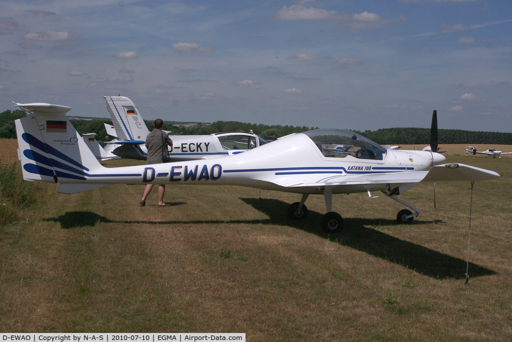 D-EWAO, HOAC DV-20 Katana C/N 20085, Visiting for Flying Legends