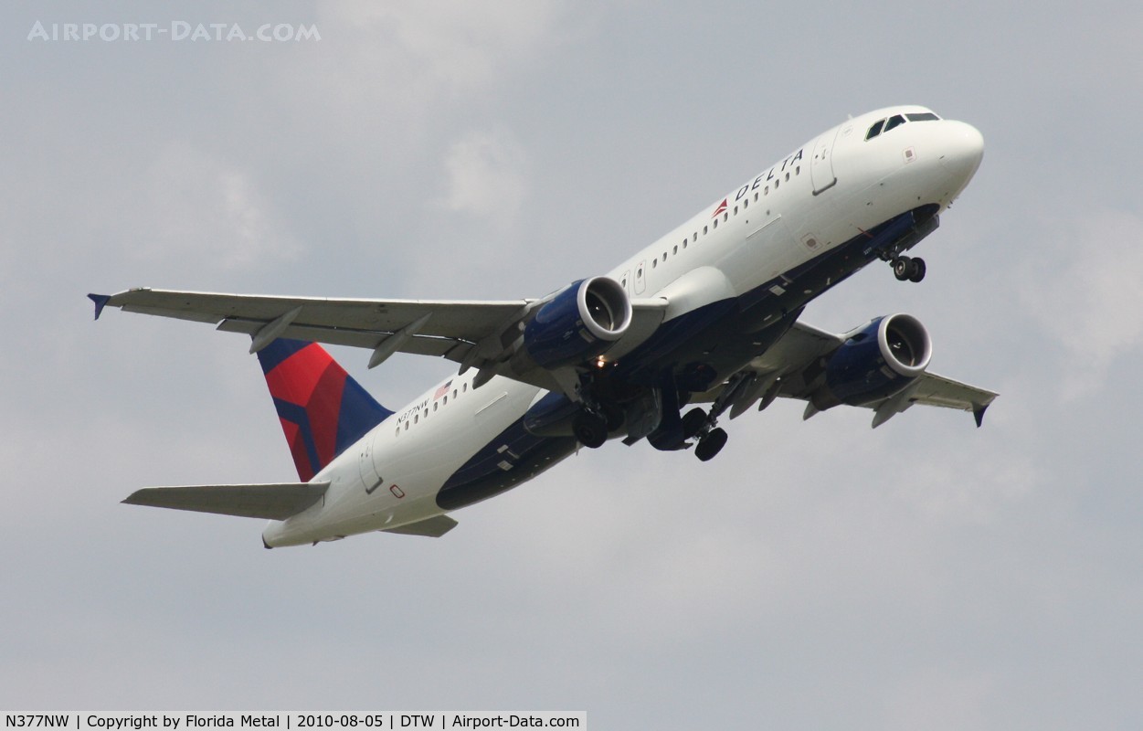 N377NW, 2003 Airbus A320-211 C/N 2082, Delta A320