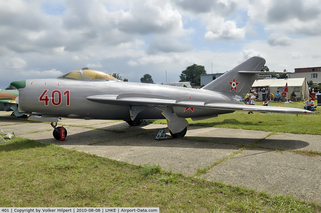 401, Mikoyan-Gurevich MiG-17PF C/N 0401, MiG-17PF