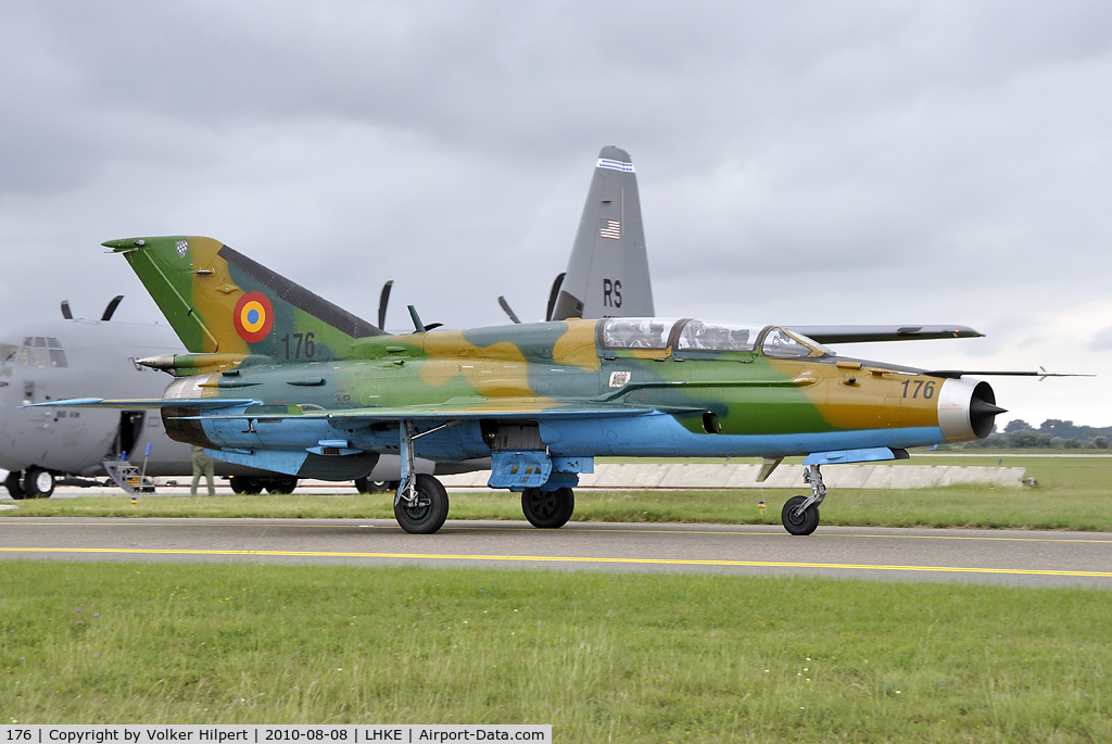 176, Mikoyan-Gurevich MiG-21 C/N 516999176, MiG-21UM