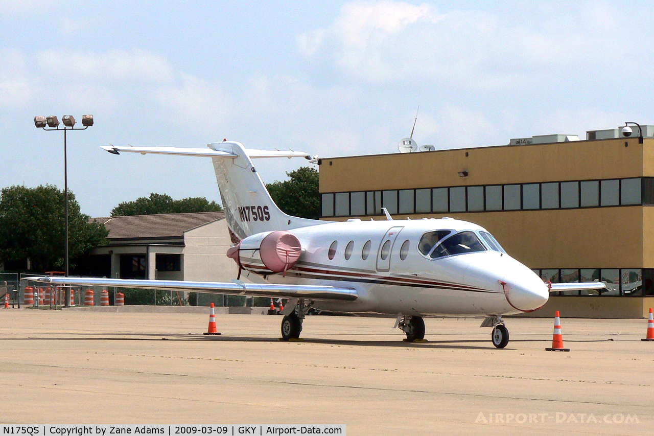 N175QS, 2008 Hawker Beechcraft 400A Beechjet C/N RK-574, At Arlington Municipal Airport, TX