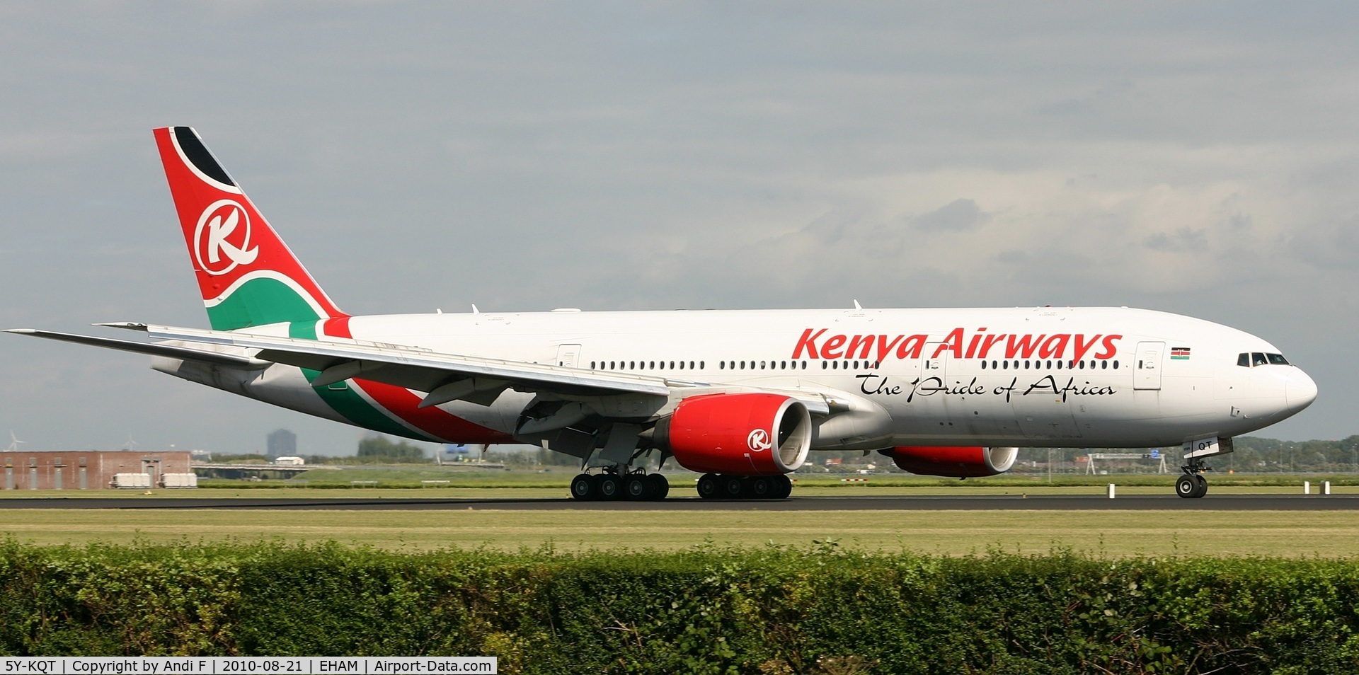 5Y-KQT, 2005 Boeing 777-2U8/ER C/N 33682, The Pride of Africa