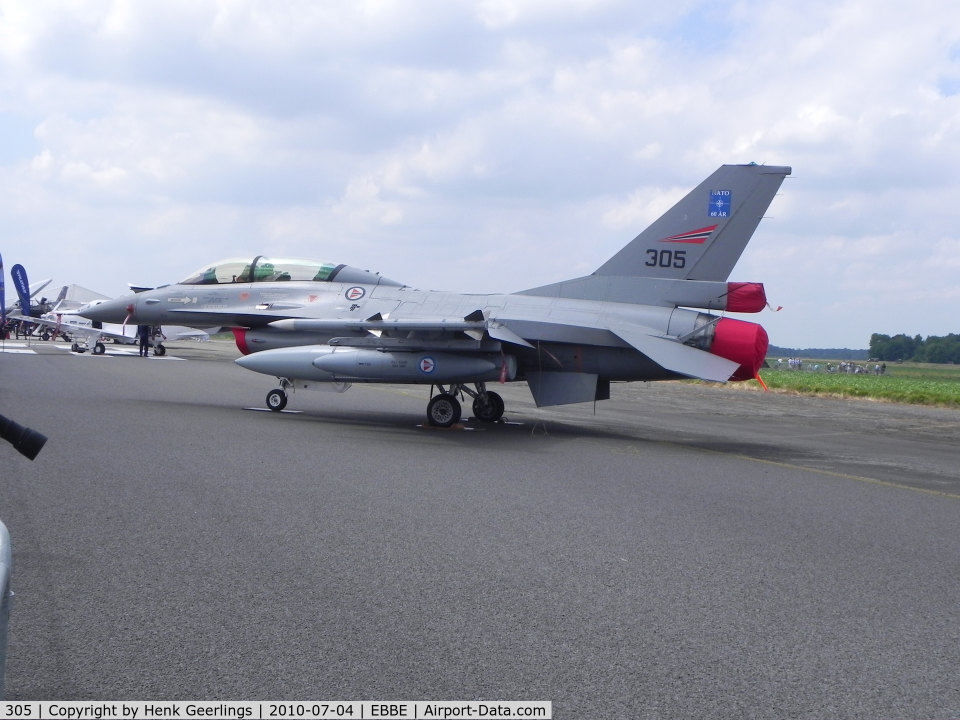 305, General Dynamics F-16BM Fighting Falcon C/N 6L-5, Beauvechain Openday , Belgium