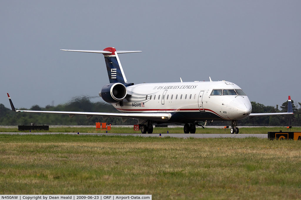 N450AW, 2003 Bombardier CRJ-200LR (CL-600-2B19) C/N 7823, US Airways Express (Air Wisconsin) N450AW (FLT AWI3581) taxiing to RWY 5 via Taxiway 